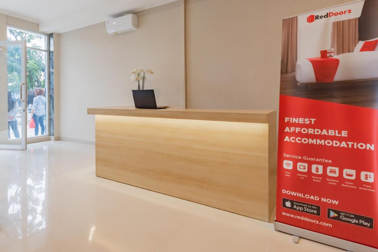 Reddoorz Plus Near Surapati Core Bandung Ngoại thất bức ảnh