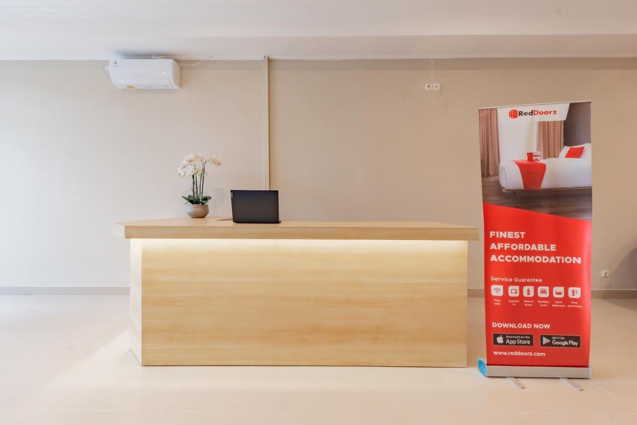 Reddoorz Plus Near Surapati Core Bandung Ngoại thất bức ảnh
