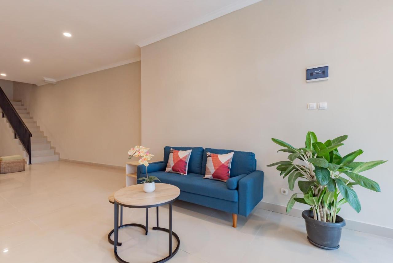 Reddoorz Plus Near Surapati Core Bandung Ngoại thất bức ảnh